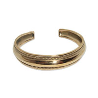 10039 - Bronsarmband stelt från När