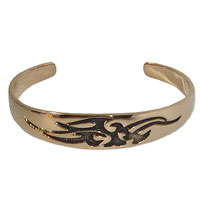 10044 - Bronsarmband med Tribalmotiv