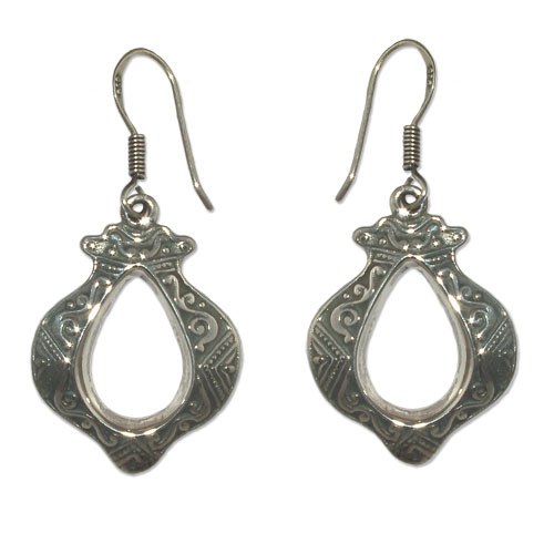 3211 -  Silverörhängen Keltiskt.