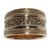 9073 - Bronsring med Keltiskt motiv