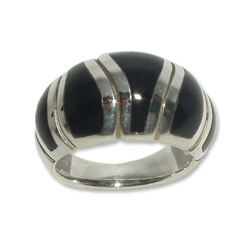 4076 -1 Silverring med svart onyx sten. 