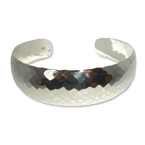 5015 - Silver Snyggt Hamrat armband.