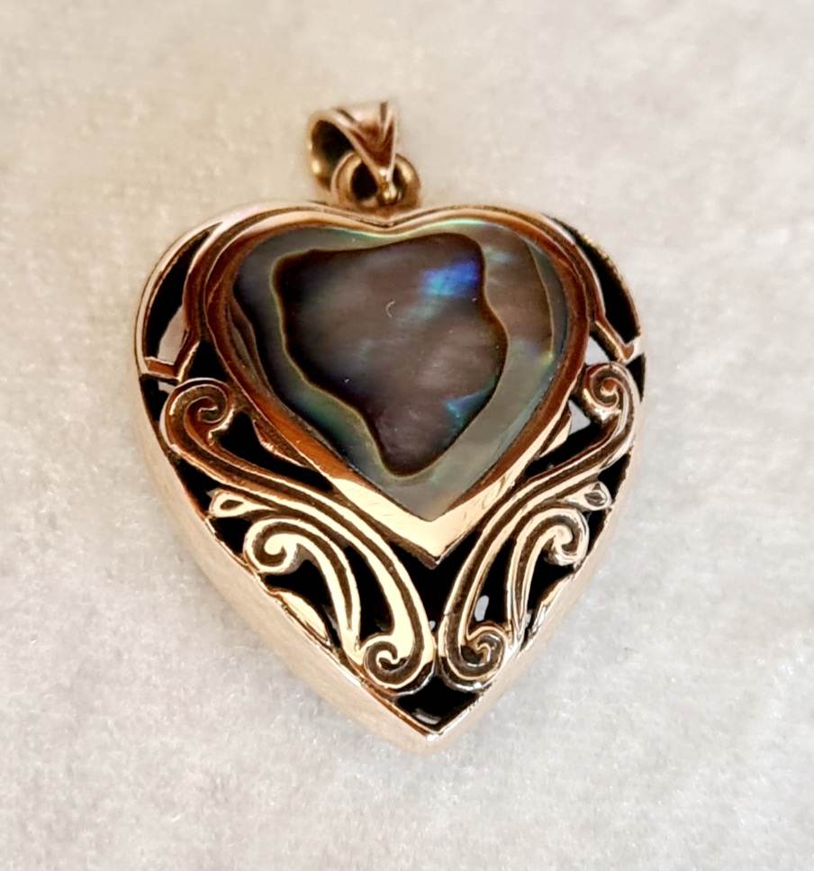 7052-2  Bronshänge Keltiskt Hjärta.