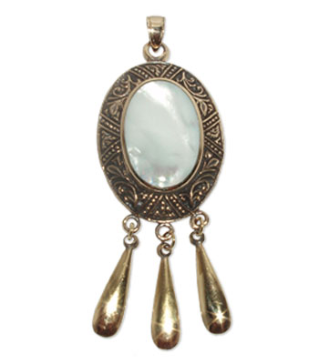 7024 -2  Bronshängen med vit Pärlemors sten.