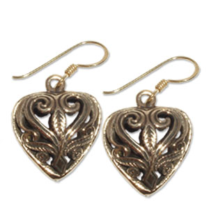 8209 - Bronsörhängen Keltiskt hjärta